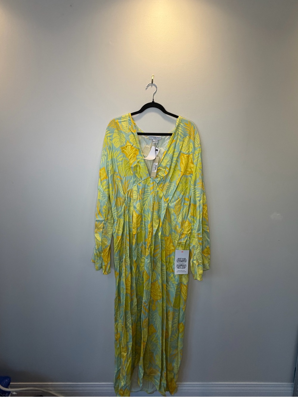 Neverfullydressed NWT dress 22